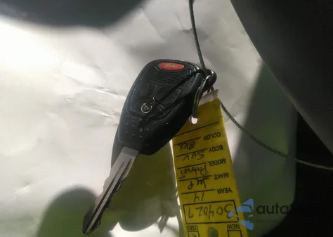 2014 Jeep Patriot Latitude z USA, uszkodzony, nr VIN 1C4NJRFB1ED717281